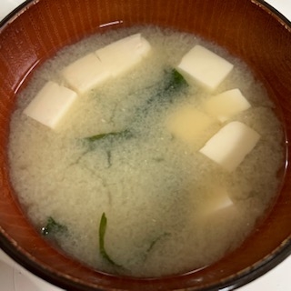 豆腐とわかめの味噌汁♬
