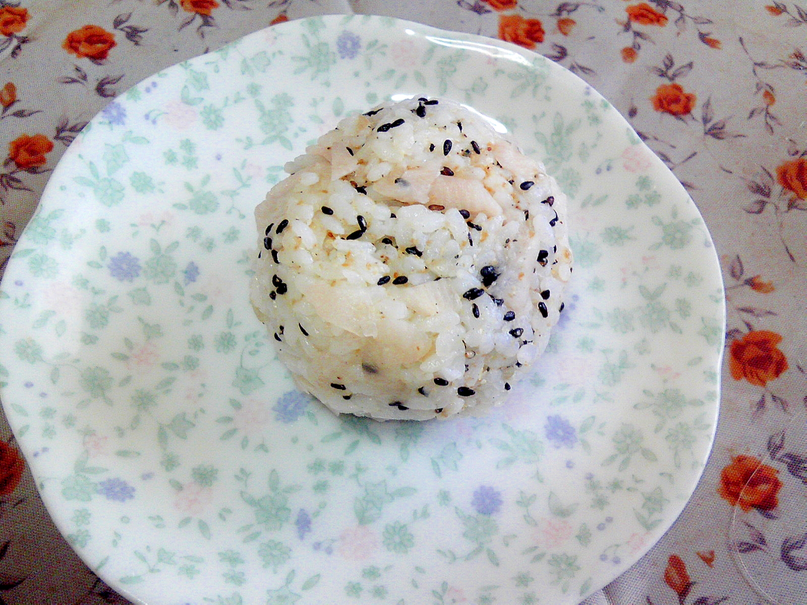 大根の桜漬けと胡麻のおにぎり レシピ 作り方 By Neko6084 楽天レシピ