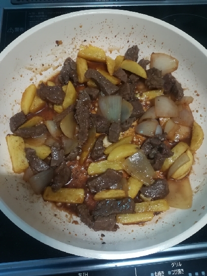 ペルー人を旦那に持つ者です。
主人も気に入って食べてくれます。
トマト嫌いな主人のためにトマトは抜いてありますが、美味しいと言ってたべてくれます。