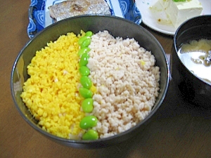 そぼろ丼