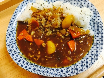 ひき肉カレー大好きです( ^ω^ )
お肉が苦手な娘はひき肉だと大丈夫なんです♪