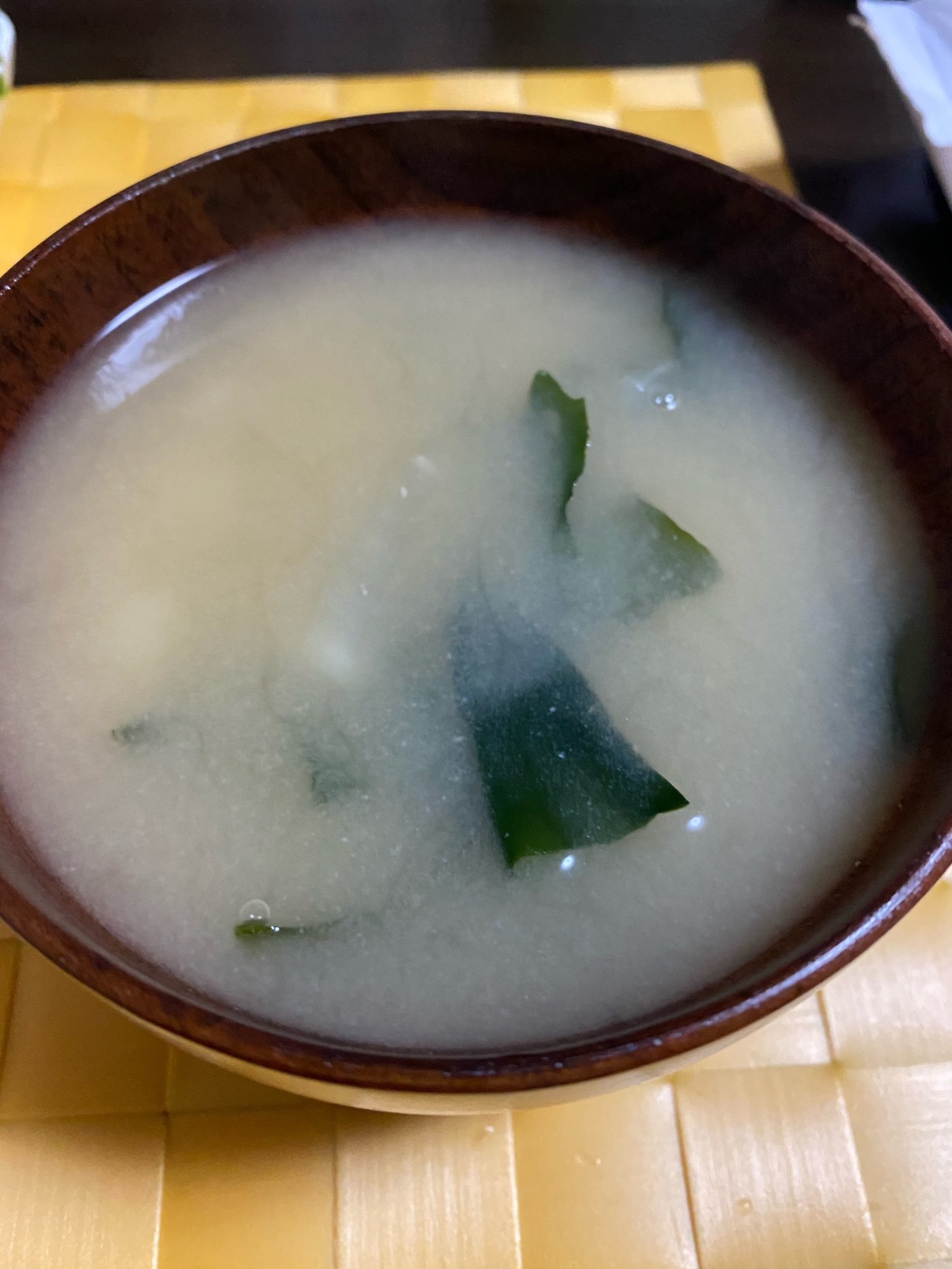 大根とわかめの味噌汁