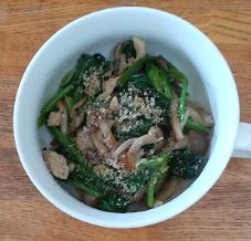 レンジで簡単♪ほうれん草しめじの胡麻和え