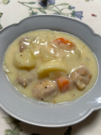 ルーが苦手で大好きなシチューを食べなくなっていましたが、簡単に上手に出来て嬉しいです、レシピありがとうございます^_^