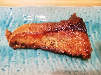 ブリの黒酢照り焼き