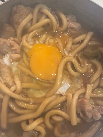 具材を入れて煮込むだけ！！簡単味噌煮込みうどん