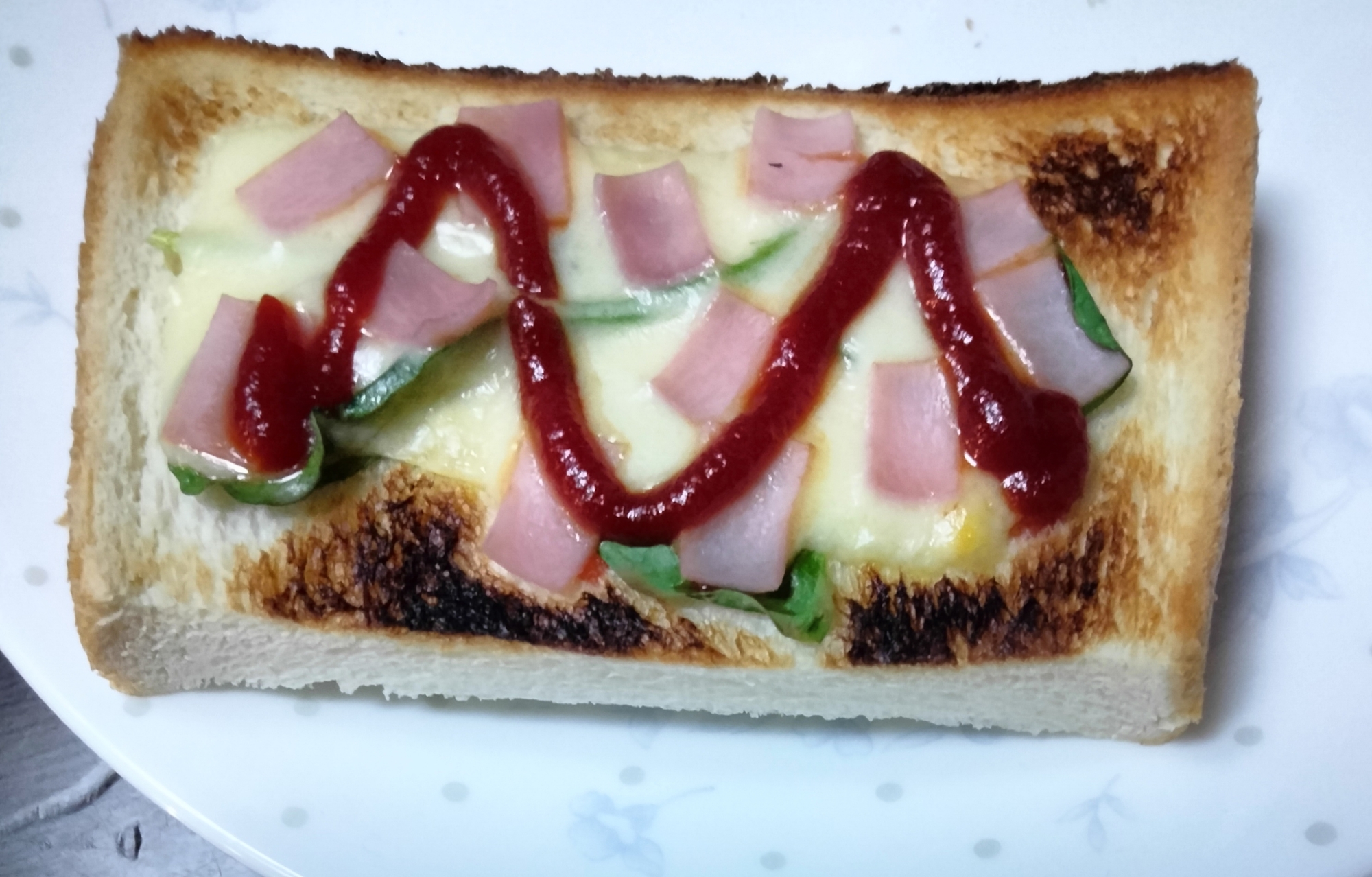 チーズトーストアレンジ ほうれん草&ハム