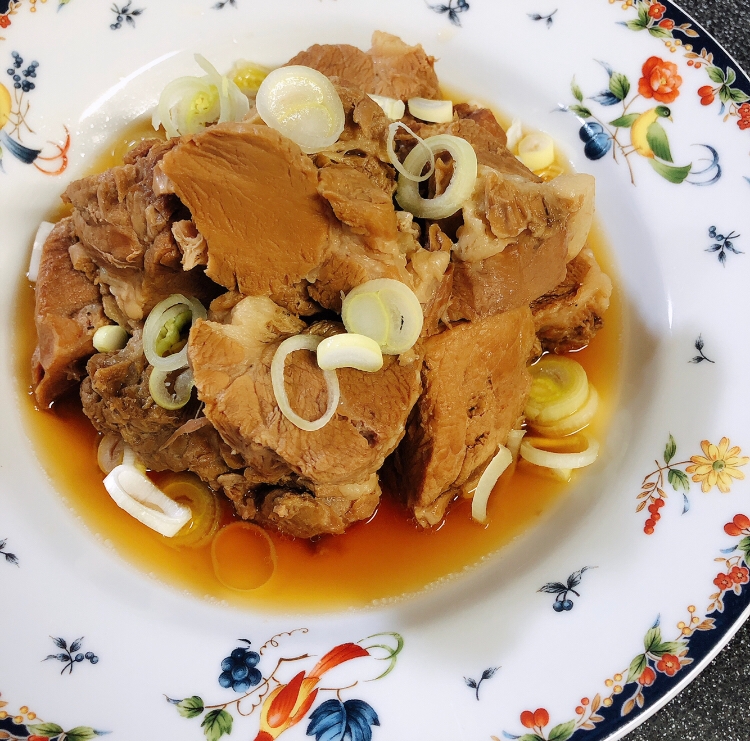 我が家の定番♪肩ロースブロックで!豚の角煮