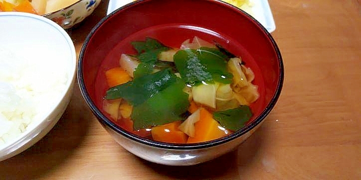 こんにゃくと野菜の和風スープ