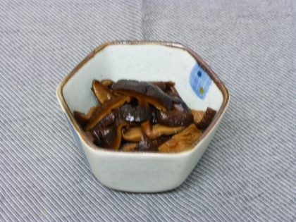 干し椎茸の甘辛含め煮 佃煮