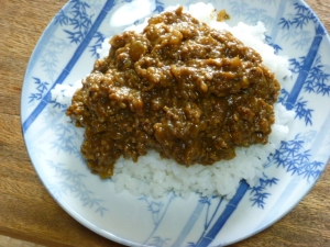 残ったカレーでドライカレー