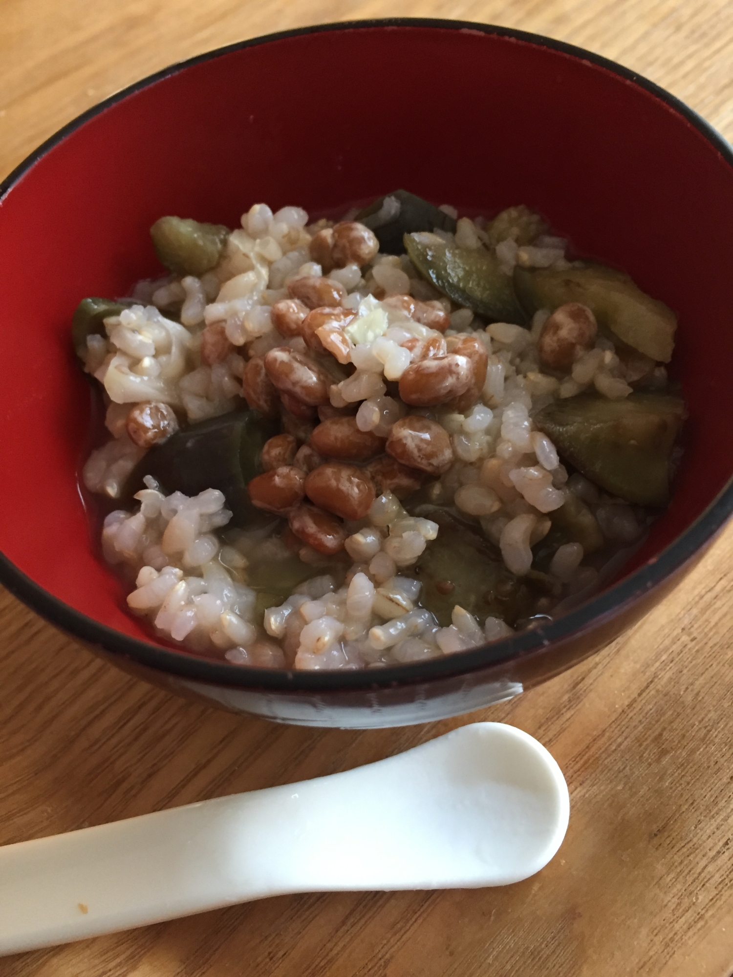 子どもの朝ごはんに！なすと納豆雑炊！