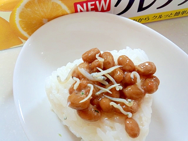 茨城県水戸納豆とシラスのラー油おにぎり