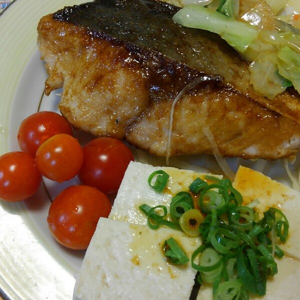 つばすの照り焼き 冷奴 プチトマト添え レシピ 作り方 By みくるり母ちゃん 楽天レシピ つばすの照り焼き 冷奴 プチトマト添え レシピ 作り方 By みくるり母ちゃん 楽天レシピ