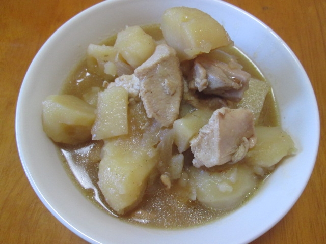 鶏胸肉とじゃが芋の煮物