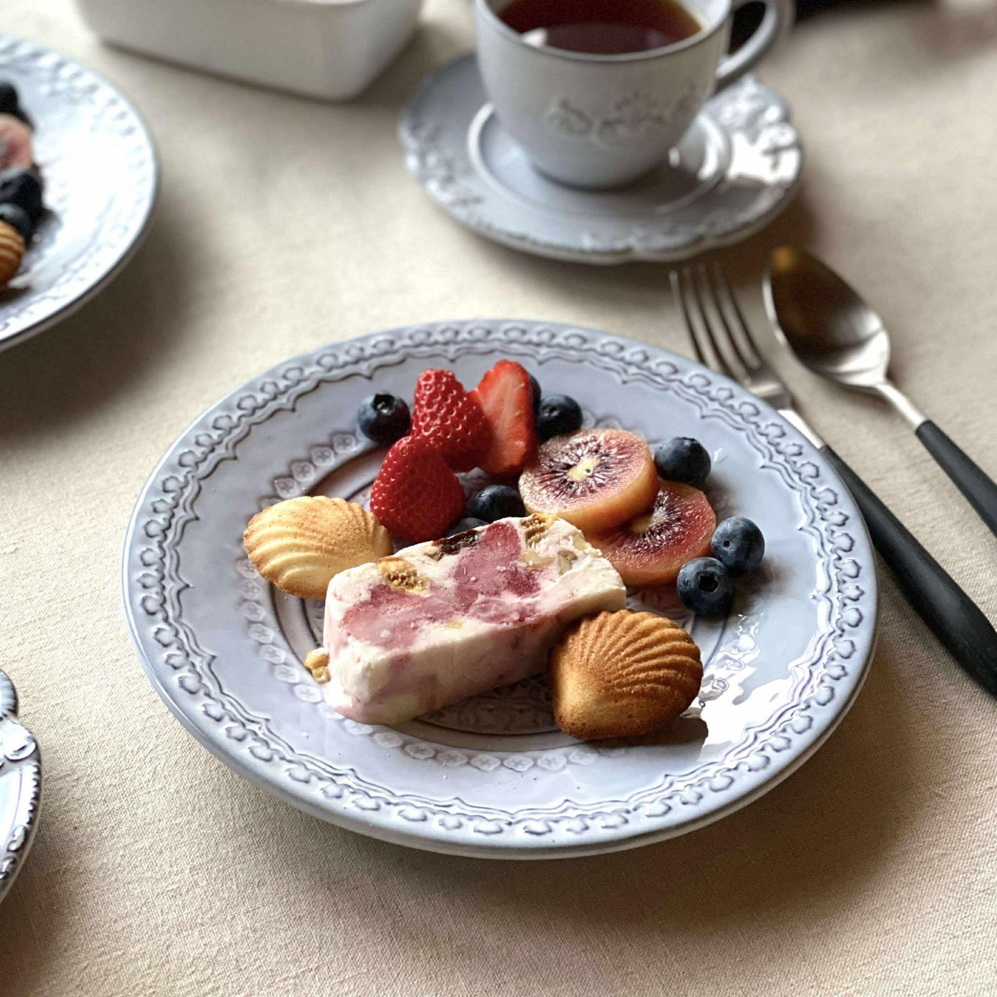 ヨーグルトとアガベシロップで作るカッサータ風アイス