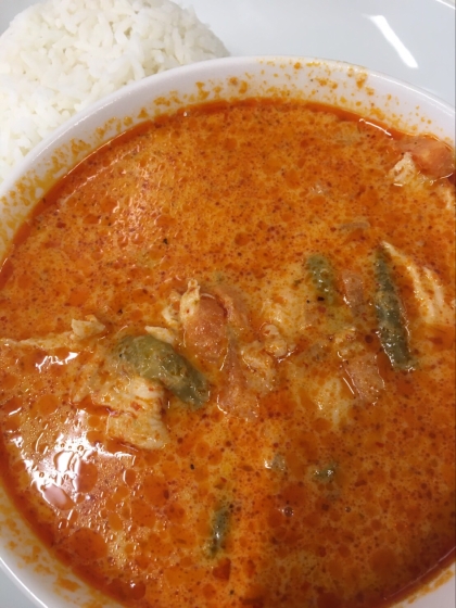 おうちで簡単！タイ風レッドカレー