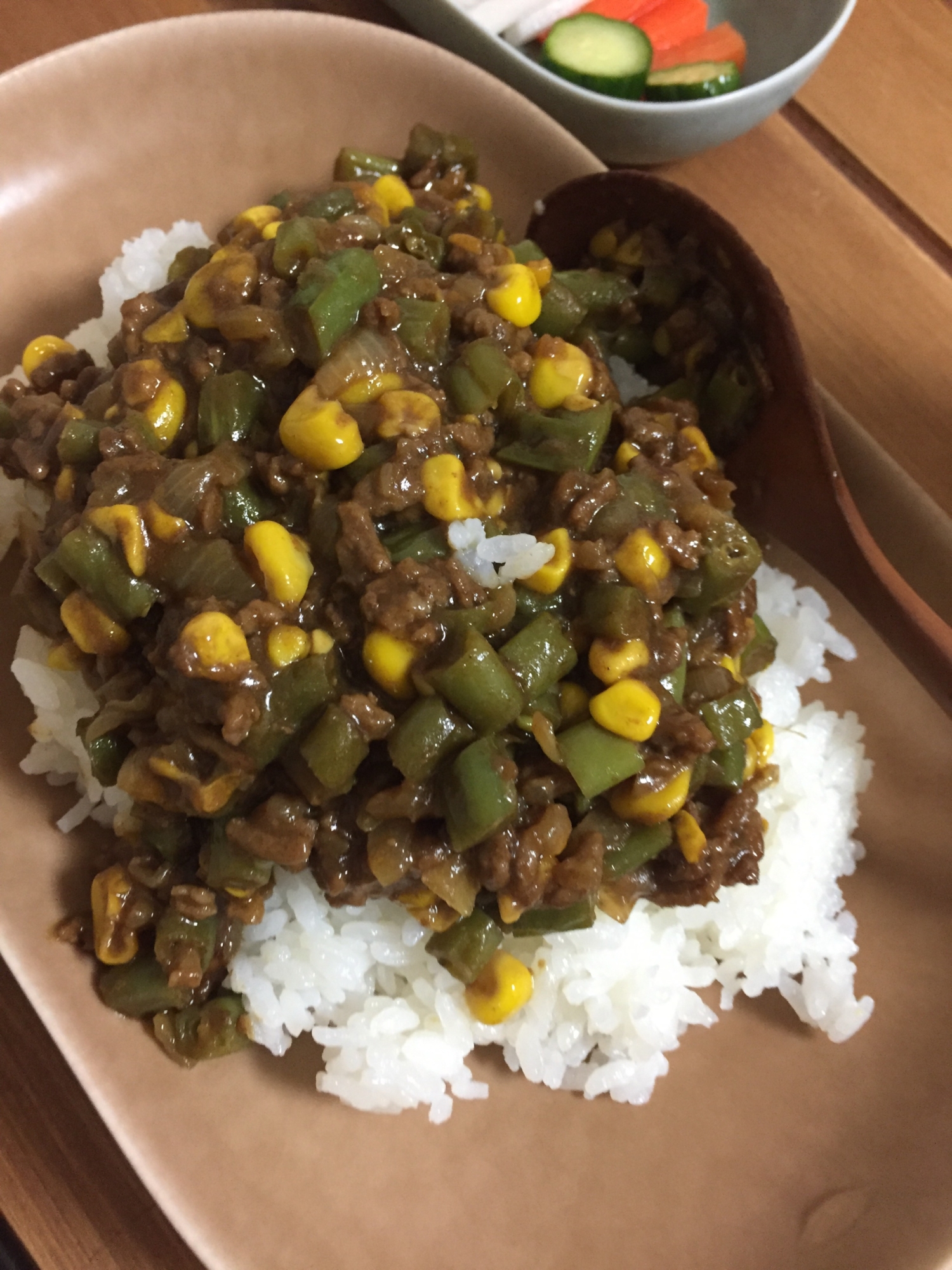 レトルトカレーで作る簡単ドライカレー