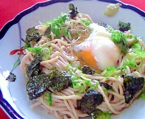 とろ玉乗せのぶっかけ冷やし蕎麦