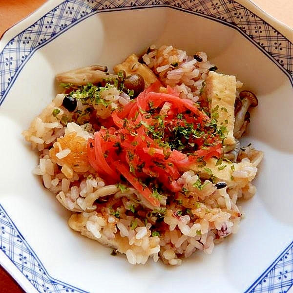 簡単おいしいコツで❤油揚げ&キノコの炊き込みご飯♪