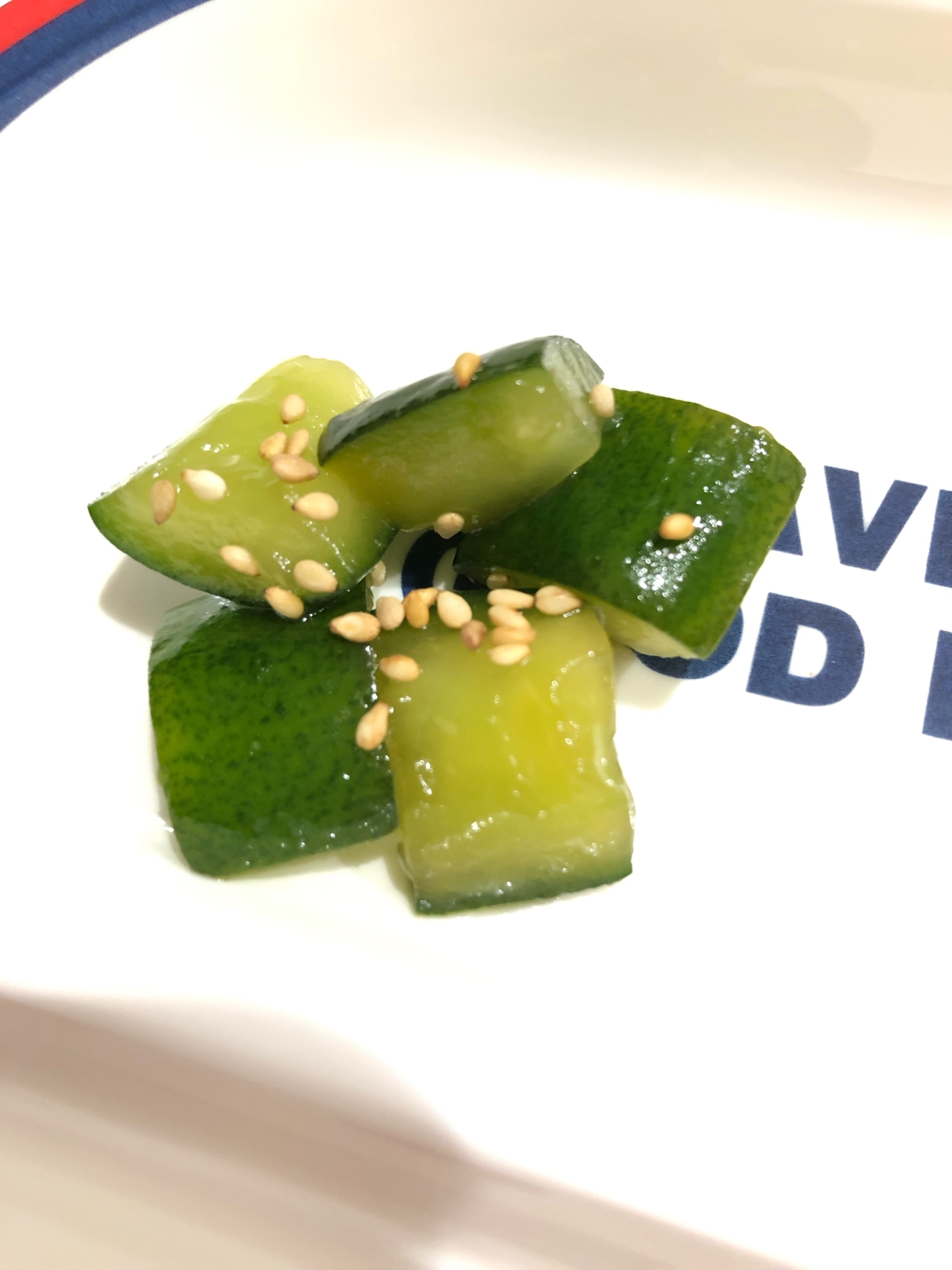 シンプルな材料で簡単 たたききゅうり 子供にも レシピ 作り方 By Yuyu129 楽天レシピ シンプルな材料で簡単 たたききゅうり 子供にも レシピ 作り方 By Yuyu129 楽天レシピ