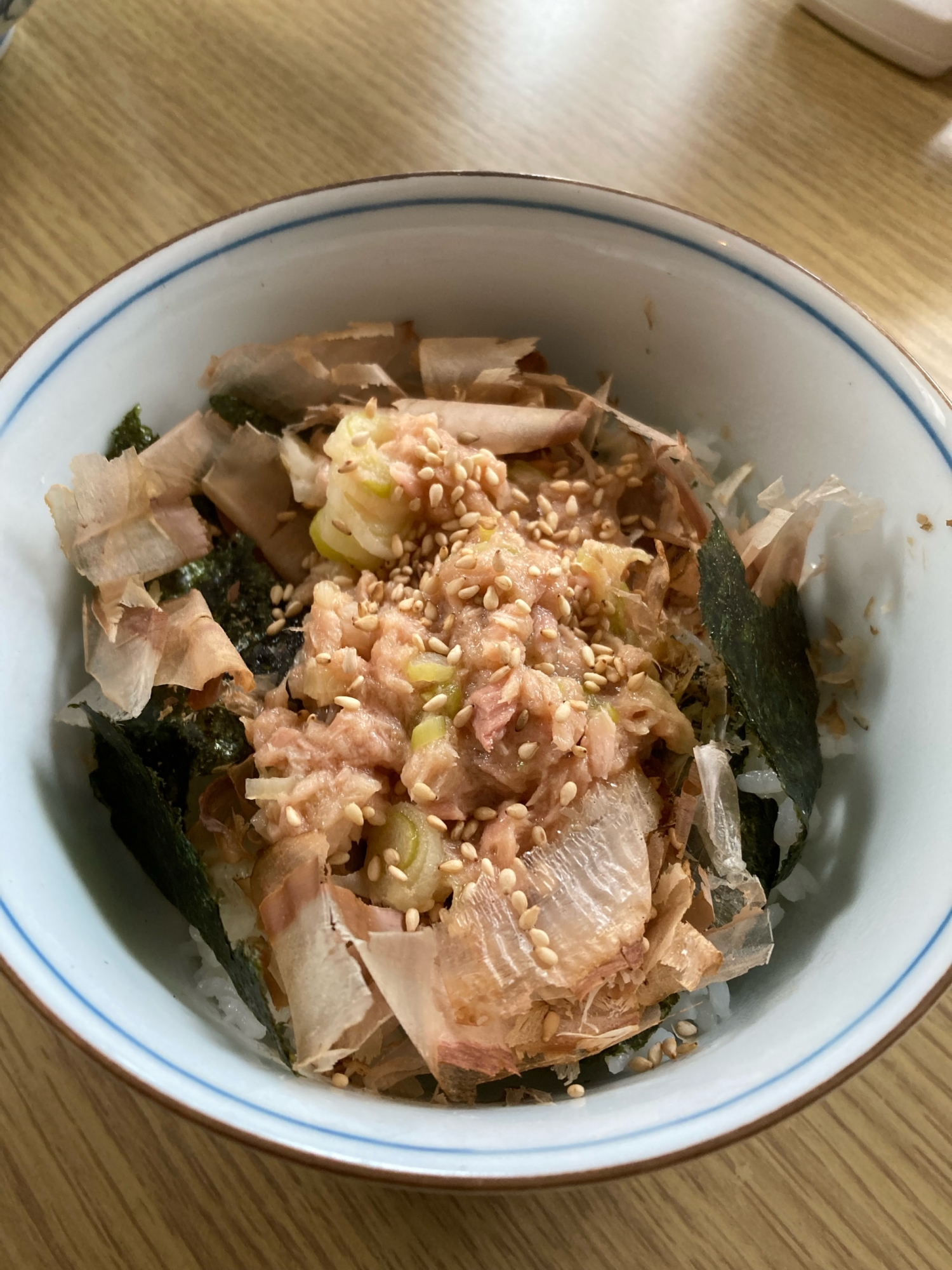 混ぜるだけ！簡単ツナ丼♫