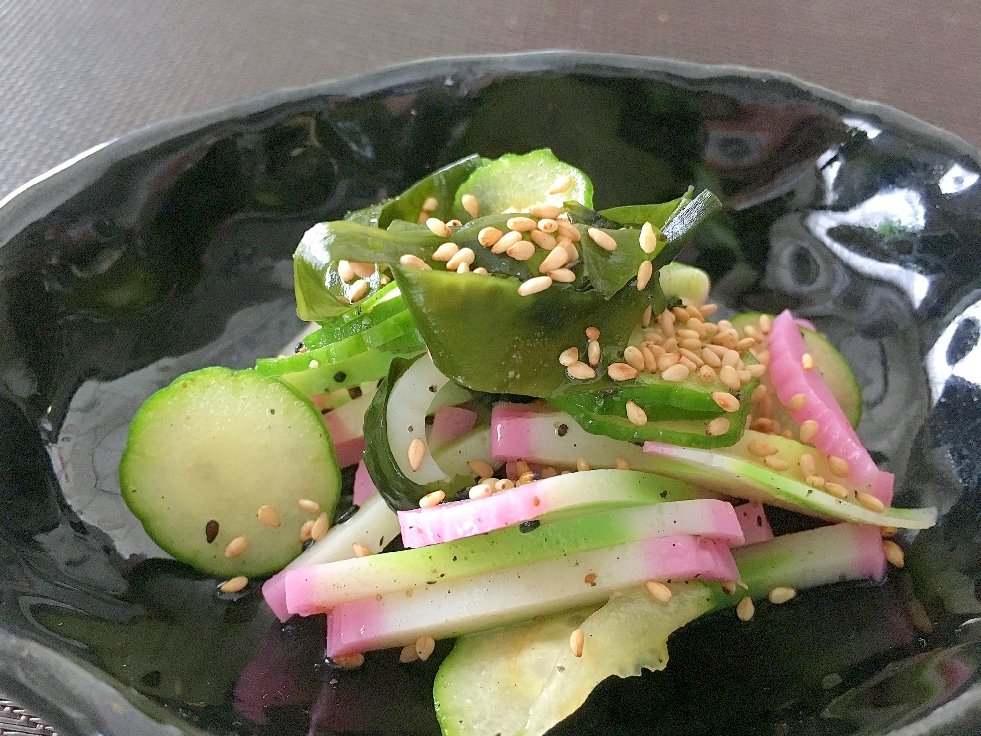 きゅうりとカマボコとワカメの酢の物☆